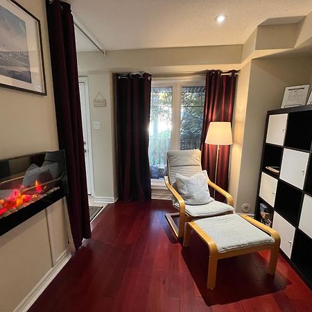 Stunning Studio in the Beaches Toronto Exterior foto
